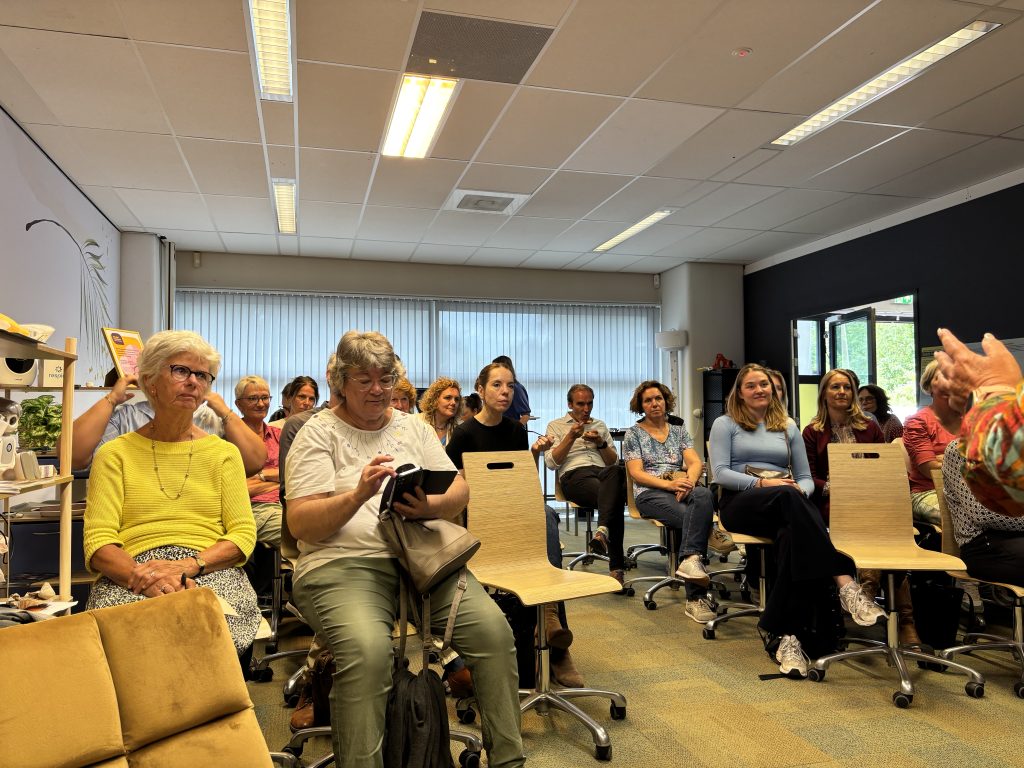 Aanwezigen bij de lunchbijeenkomst van samen zoetermeer gezond over Leren transformeren in Experimenteerhuis in Zoetermeer.